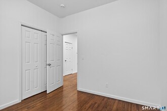 144 Cottage St in Bridgeport, CT - Building Photo - Building Photo