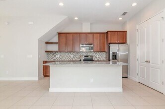 8573 Pinter St in Orlando, FL - Building Photo - Building Photo