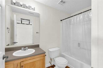 1431 Harts Ridge Dr in Seneca, SC - Building Photo - Building Photo