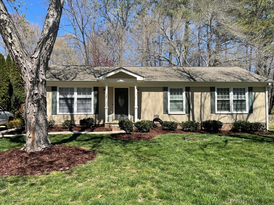 1108 Shetland Ct in Raleigh, NC - Building Photo