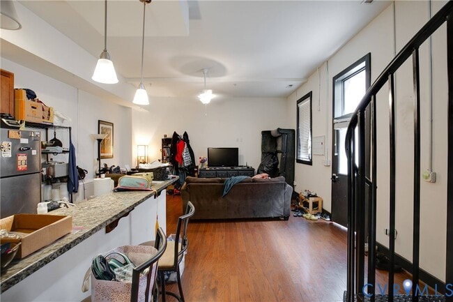 306 E Broad St in Richmond, VA - Building Photo - Building Photo