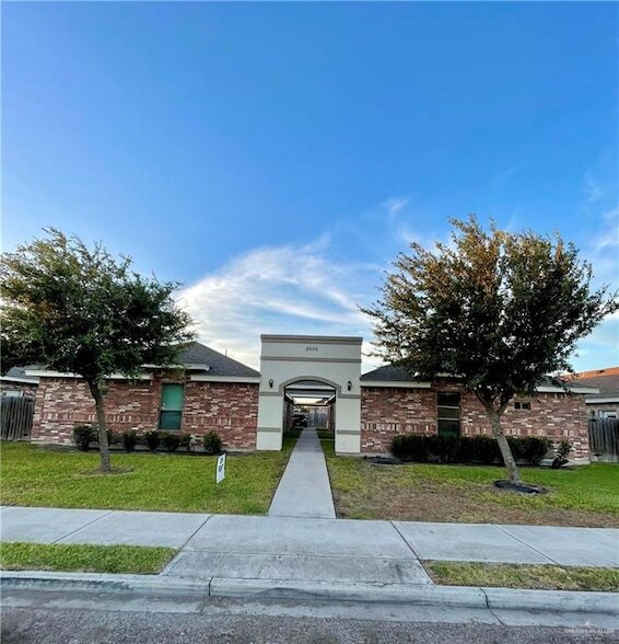 property at 2605 E Franklin Ave