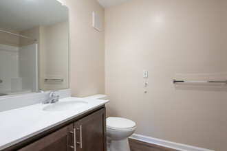 The Arbors at Pembroke in Hampton, VA - Building Photo - Interior Photo