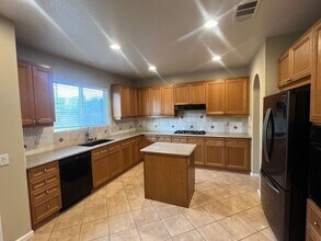 35108 Via Santa Catalina in Winchester, CA - Building Photo - Building Photo