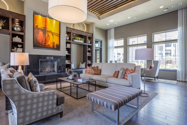 Encore 281 Apartments in San Antonio, TX - Building Photo - Building Photo