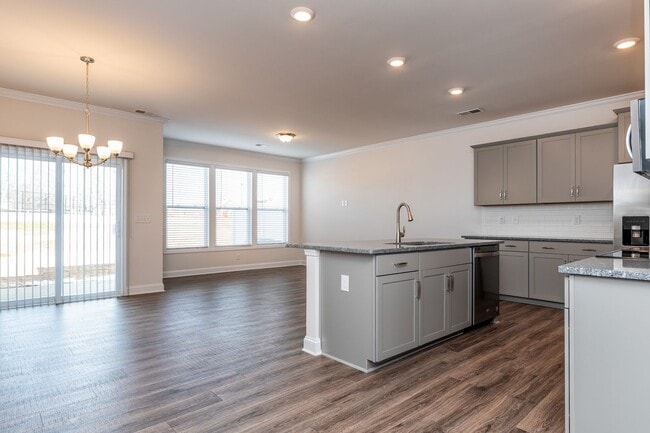 437 Yellow Fox Rd in Greer, SC - Building Photo - Building Photo