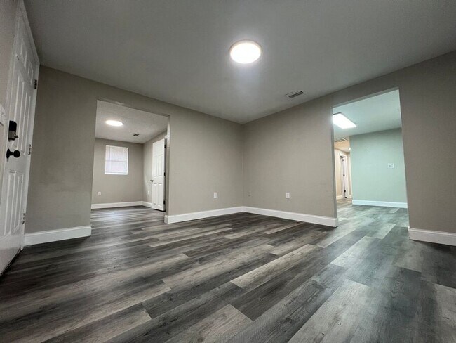 9315 N 19th St in Tampa, FL - Building Photo - Building Photo