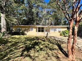 3422 Miami Dr in Tallahassee, FL - Building Photo