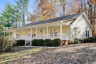 5900 Holder Rd in Clemmons, NC - Building Photo - Building Photo