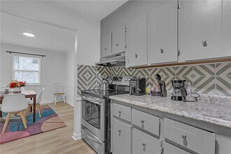 2394 Lawrenceville Hwy in Decatur, GA - Building Photo - Building Photo