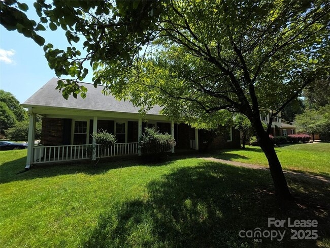 1301 Rock Point Rd in Charlotte, NC - Building Photo - Building Photo
