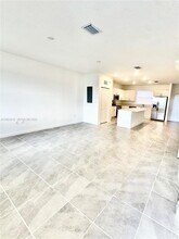 1116 SE 3rd Terrace in Florida City, FL - Building Photo - Building Photo