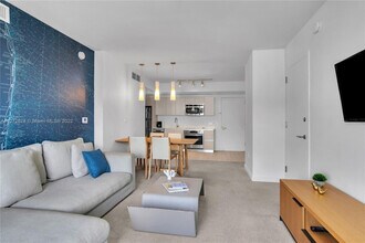 2602 E Hallandale Beach Blvd, Unit ID1227459P in Hallandale Beach, FL - Building Photo - Building Photo