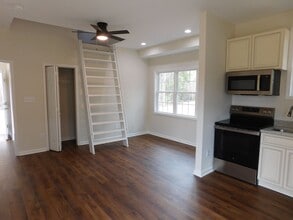 240 Alexander Wy S in Grantsboro, NC - Building Photo - Building Photo