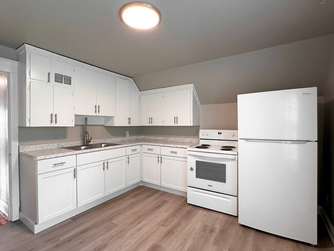 property at 714 S Memorial Dr