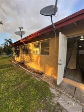 5797 Flagler St in Hollywood, FL - Building Photo - Building Photo