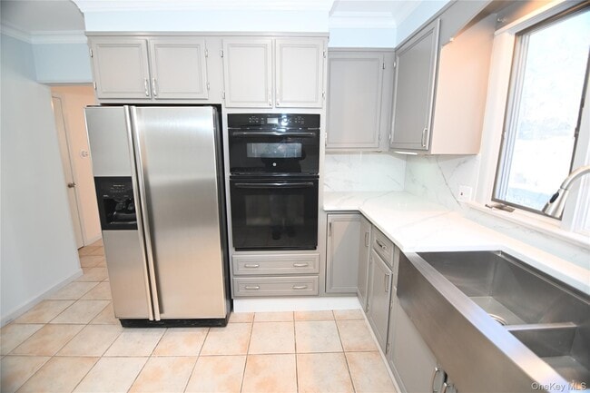 94 Baldwin Ln in Mahopac, NY - Building Photo - Building Photo