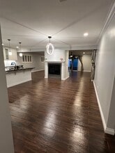7617 Prairie Mound Way, Unit Bedroom #4 in San Diego, CA - Building Photo - Building Photo