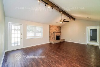 8221 Pearl St in North Richland Hills, TX - Foto de edificio - Building Photo