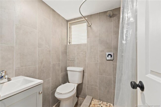 property at 530 S Manor Dr