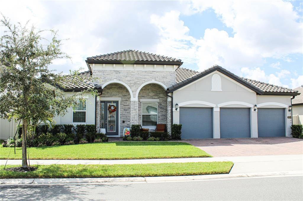 2019 Soaring Oak Wy in Winter Park, FL - Building Photo