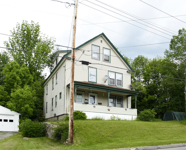 536 Pine St in Rumford, ME - Building Photo - Building Photo