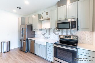 4704 Sunset Trail in Austin, TX - Building Photo - Building Photo