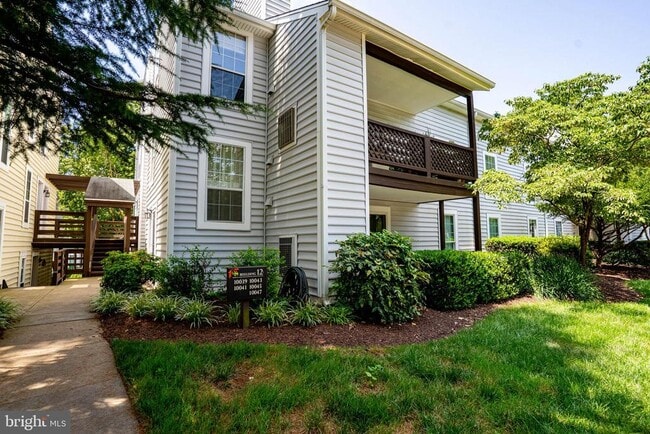 property at 10039 Oakton Terrace Rd