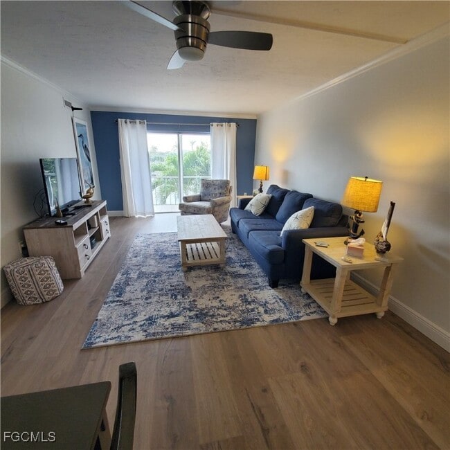 property at 828 Victoria Dr