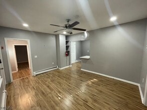 31 Union St in Dover, NJ - Building Photo - Building Photo