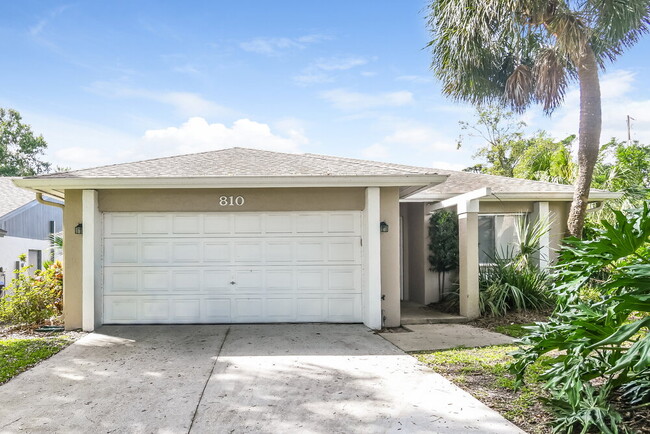 property at 810 Grand Cayman Ct
