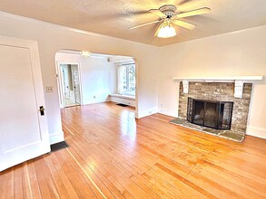 858 N Stafford St in Portland, OR - Building Photo - Building Photo