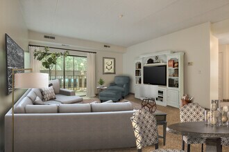 Gardencrest Apartments in Wakefield, MA - Building Photo - Building Photo