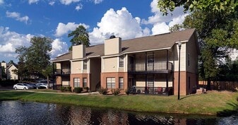 Bradford Pointe in Augusta, GA - Building Photo