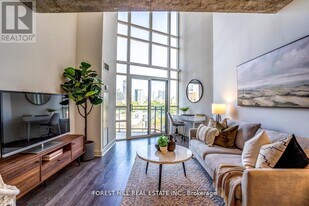 255 Richmond St E in Toronto, ON - Building Photo