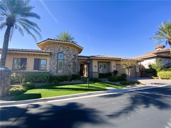 property at 23 Avenida Sorrento
