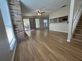 12200 Alderbrook Dr in Austin, TX - Building Photo