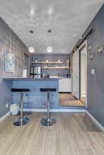 1850 N Laura St, Unit Unit 3 in Jacksonville, FL - Foto de edificio - Building Photo