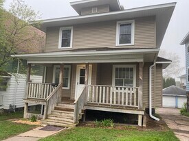 619 N 17th Ave E in Duluth, MN - Building Photo