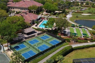 6017 Trophy Dr in Naples, FL - Building Photo - Building Photo