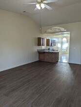 235 Sunny Meadow Dr in Bakersfield, CA - Building Photo - Building Photo