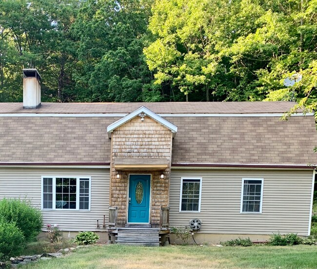 Unavailable Property at 2 Friedsam Dr in Chesterfield, NH Listing Removed