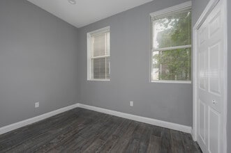 223 Meadow St in Naugatuck, CT - Building Photo - Interior Photo