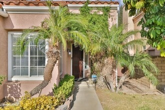 2598 Winthrop Ct in Simi Valley, CA - Building Photo - Building Photo