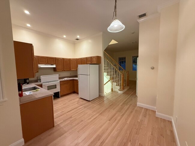 property at 82 6th St