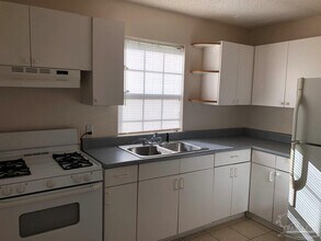 3209 E Lloyd St in Pensacola, FL - Building Photo - Building Photo