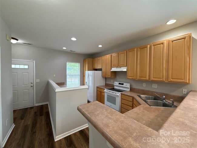 12003 Royal Castle Ct in Charlotte, NC - Building Photo - Building Photo