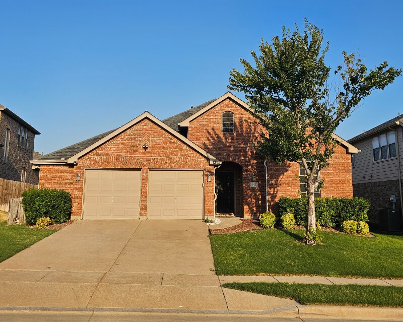 6112 Perch Dr in Fort Worth, TX - Building Photo