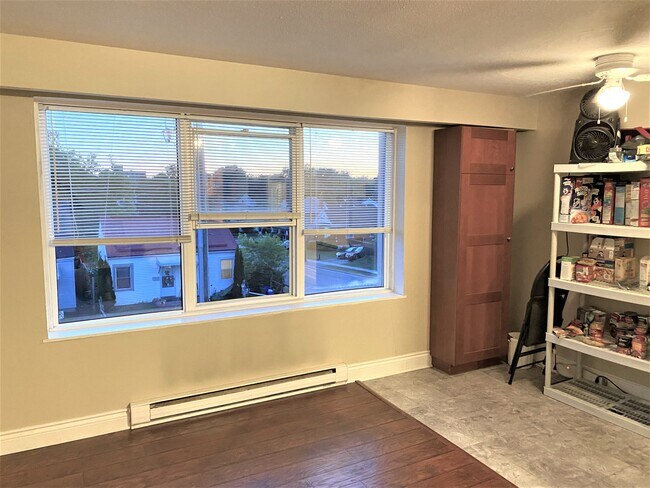 249 Drew St in Oshawa, ON - Building Photo - Building Photo
