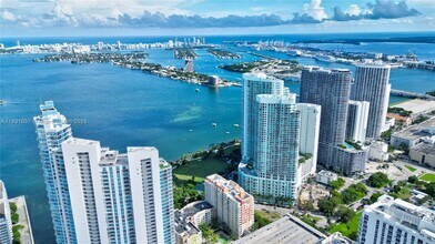 2020 N Bayshore Dr in Miami, FL - Building Photo - Building Photo